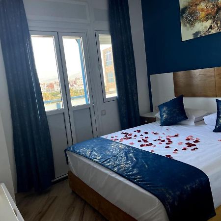 Hostal Mh Borj マルティル エクステリア 写真