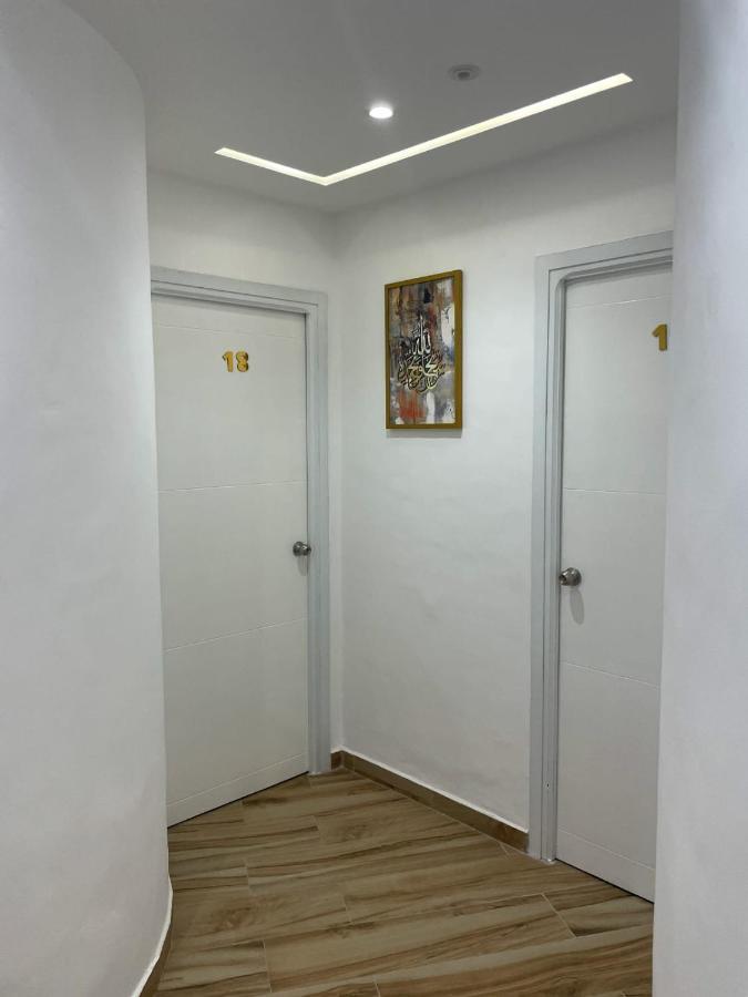 Hostal Mh Borj マルティル エクステリア 写真